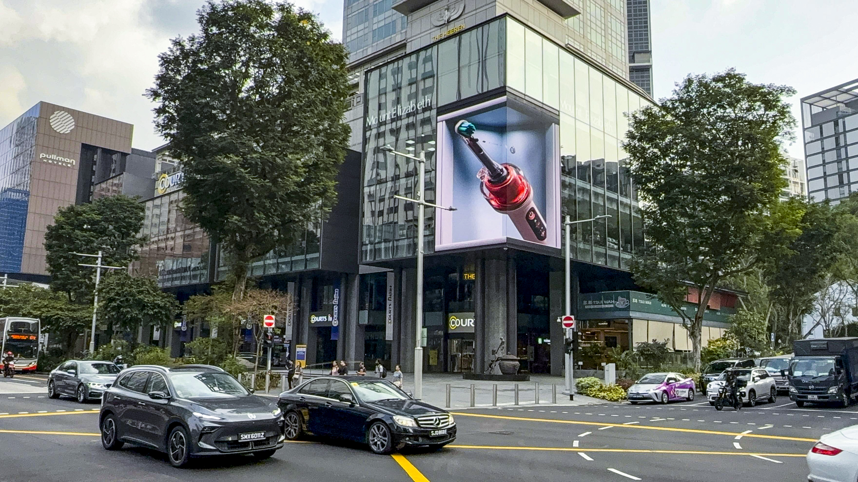 Dyson campaign photo 3